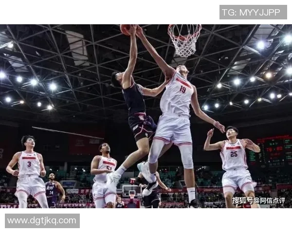 CBA激战四川队迎战青岛队双方全力争胜精彩对决引人期待 CBA激战四川队迎战青岛队双方全力争胜精彩对决引人期待