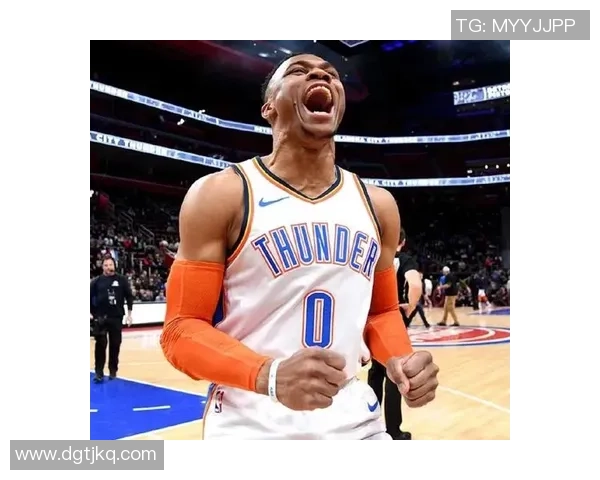 拉塞尔威斯布鲁克的篮球传奇之路与个人成长故事探讨 拉塞尔威斯布鲁克的篮球传奇之路与个人成长故事探讨